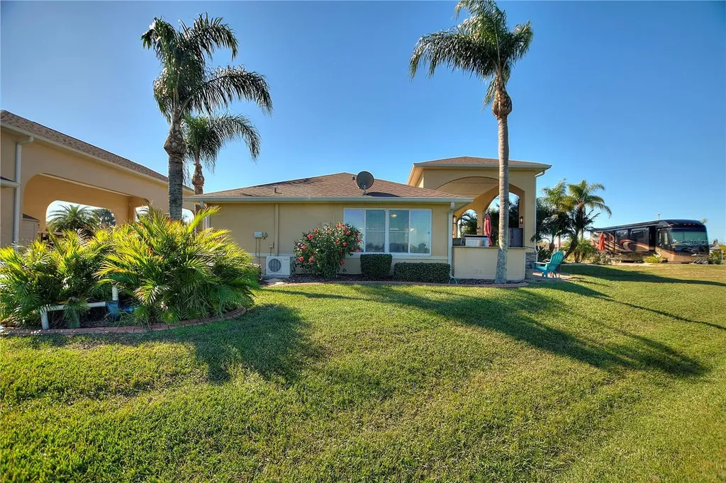 535 Narrow Pond Road Polk City FL 33868