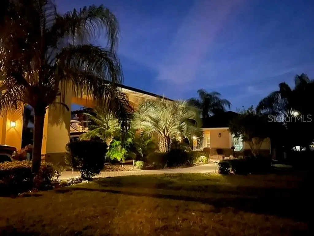 535 Narrow Pond Road Polk City FL 33868