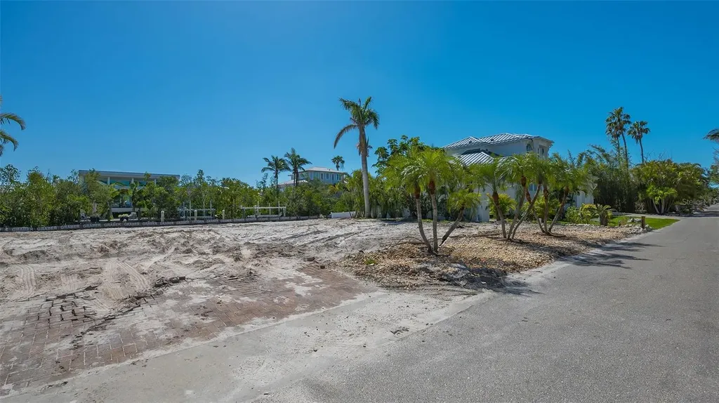 592 Juan Anasco Drive Longboat Key FL 34228