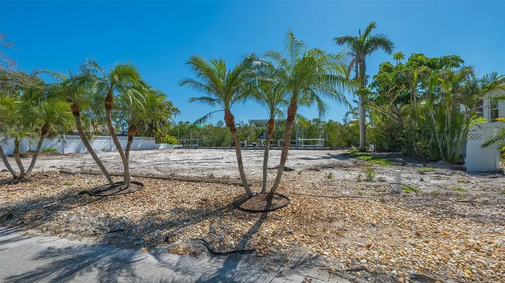 592 Juan Anasco Drive Longboat Key FL 34228
