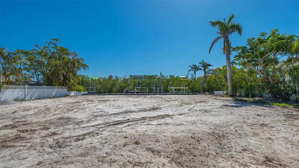 592 Juan Anasco Drive Longboat Key FL 34228