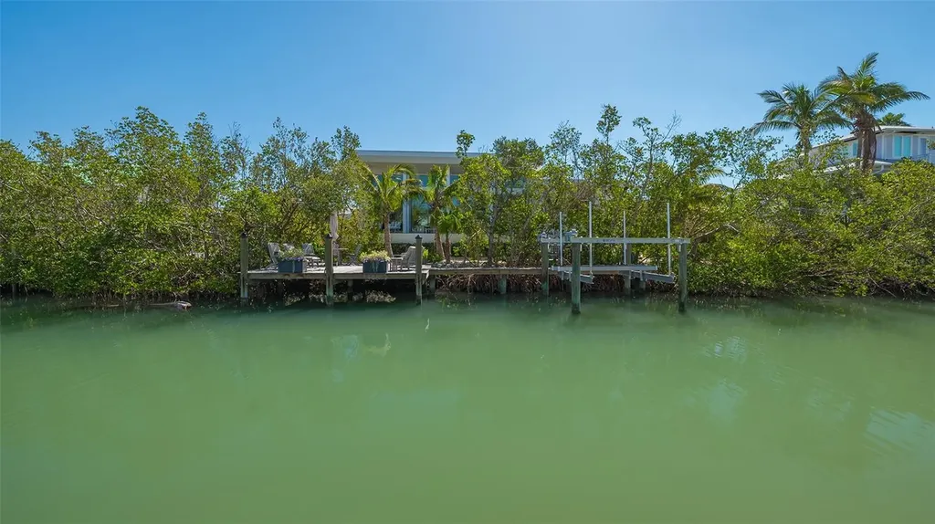 592 Juan Anasco Drive Longboat Key FL 34228