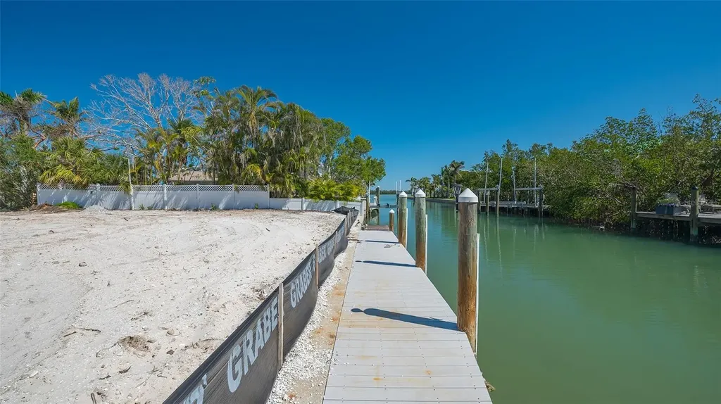 592 Juan Anasco Drive Longboat Key FL 34228