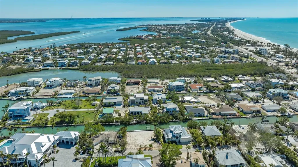 592 Juan Anasco Drive Longboat Key FL 34228
