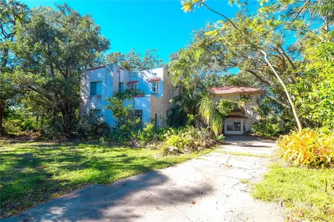 5400 Bates Street Seminole FL 33772
