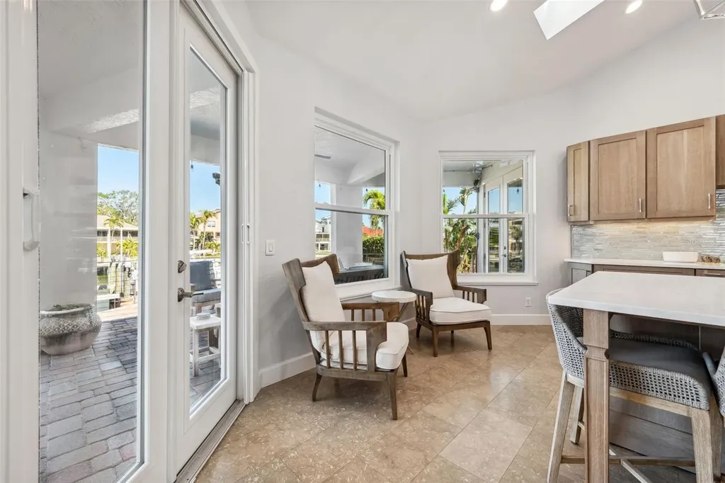 123 8th Street E Tierra Verde FL 33715