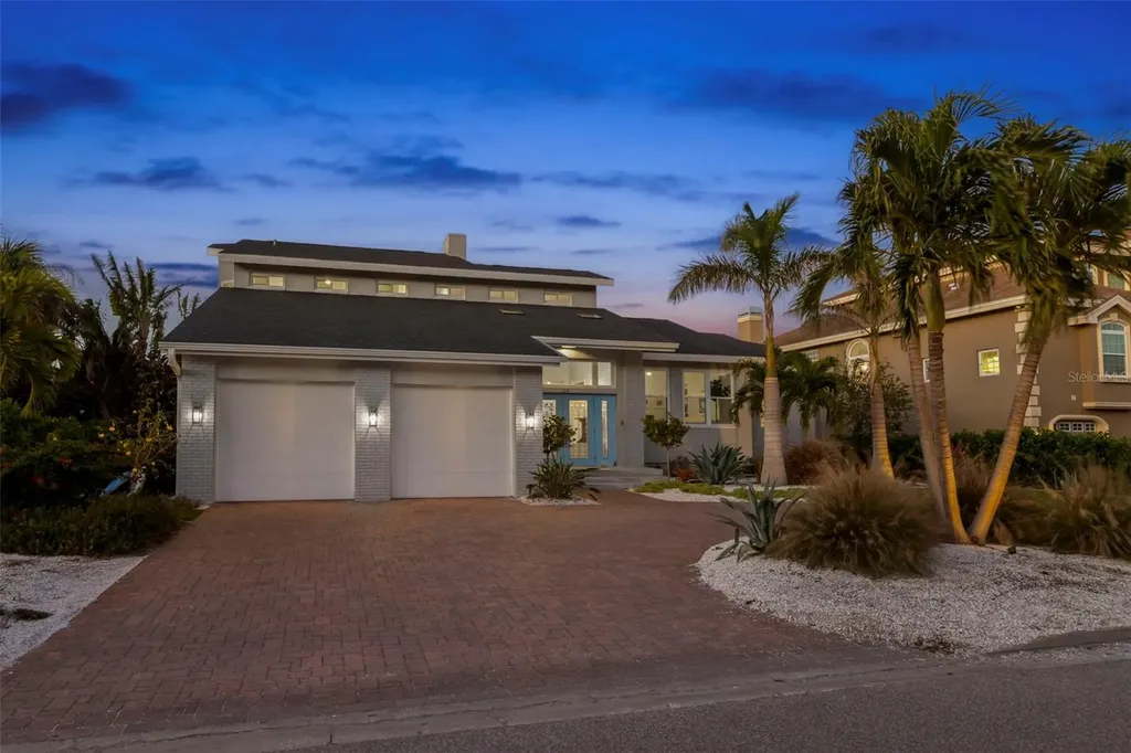 123 8th Street E Tierra Verde FL 33715