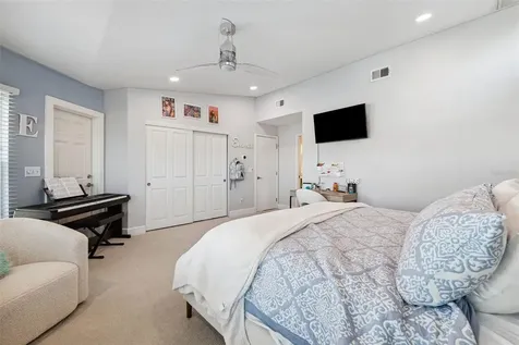 123 8th Street E Tierra Verde FL 33715
