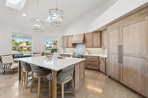 123 8th Street E Tierra Verde FL 33715