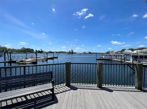 5230 N Whetstone Point Crystal River FL 34428