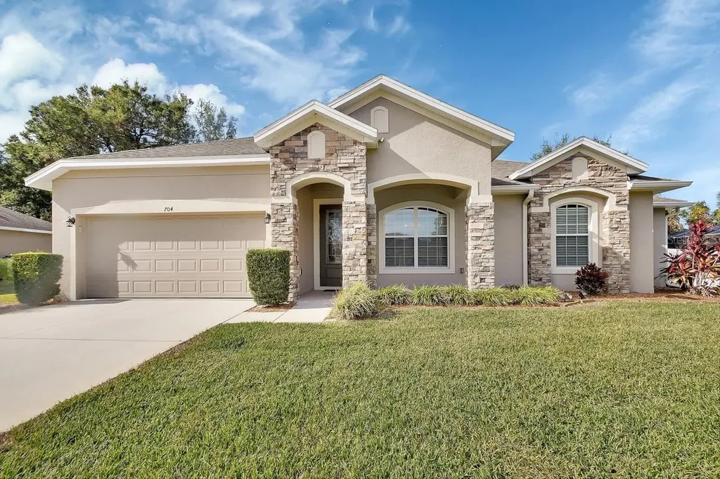 704 Ostrich Fern Lane Deland FL 32720