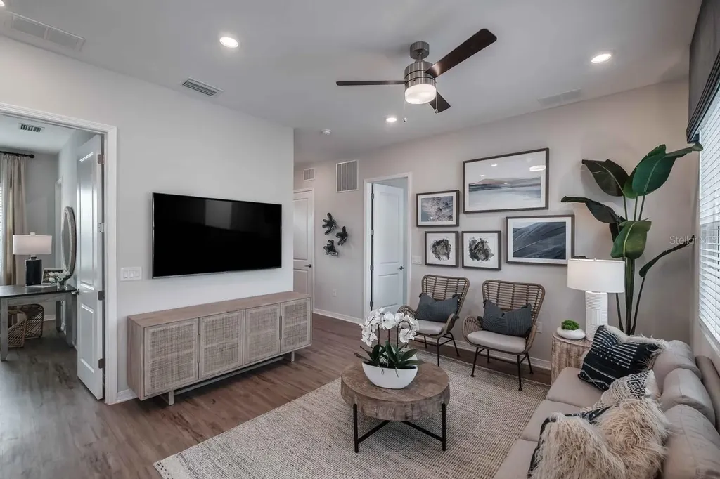 3842 S Shayelily Road Kissimmee FL 34746