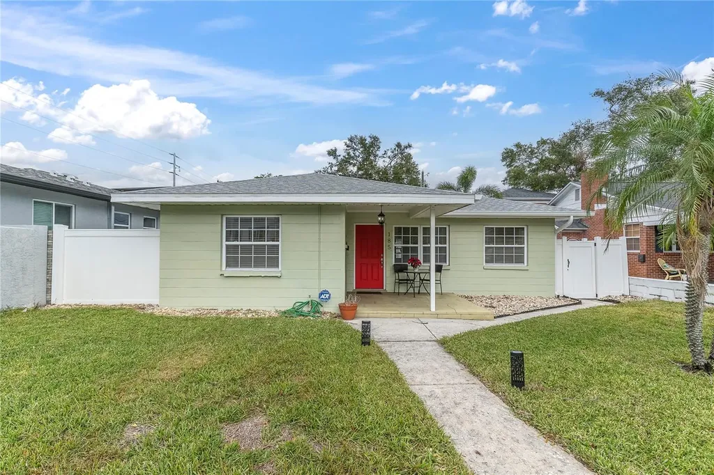 185 22nd Avenue N St Petersburg FL 33704