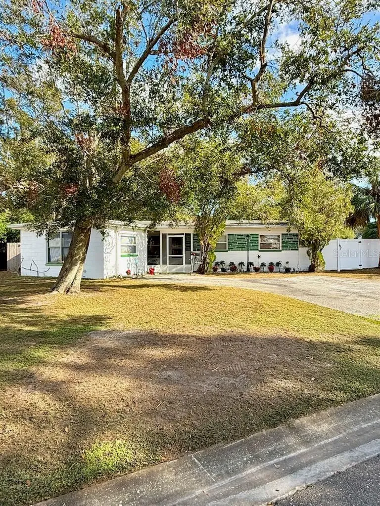 6951 19th Way N St Petersburg FL 33702