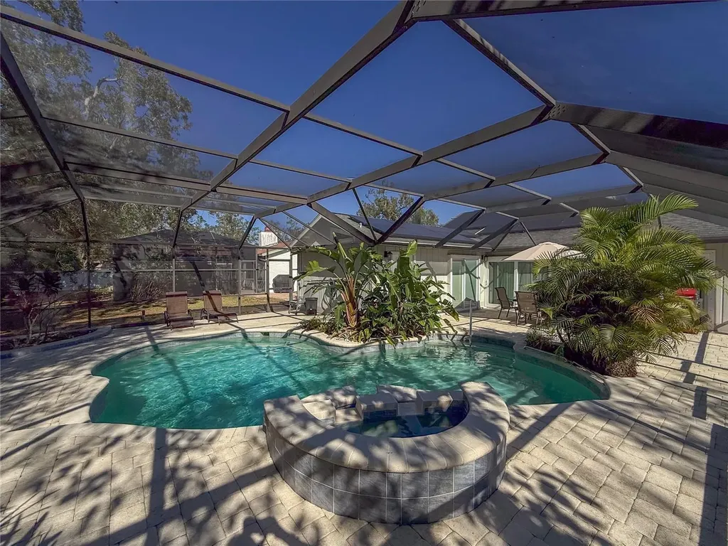 8224 Country Oaks Court Sarasota FL 34243