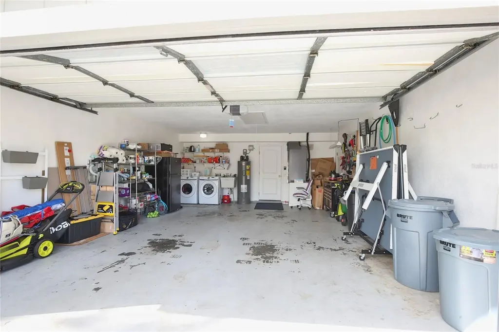 8224 Country Oaks Court Sarasota FL 34243