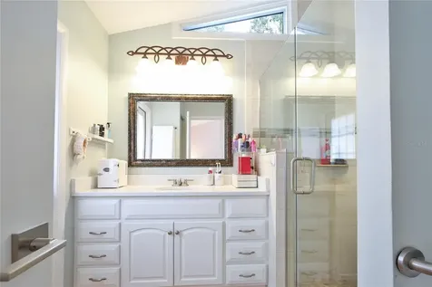 8224 Country Oaks Court Sarasota FL 34243
