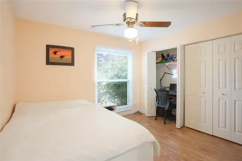 8224 Country Oaks Court Sarasota FL 34243