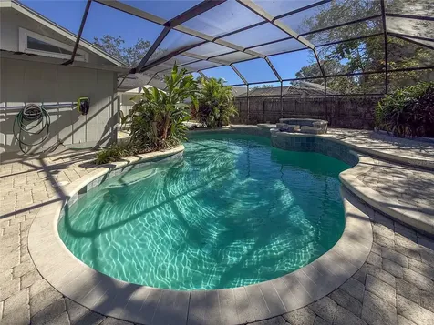 8224 Country Oaks Court Sarasota FL 34243