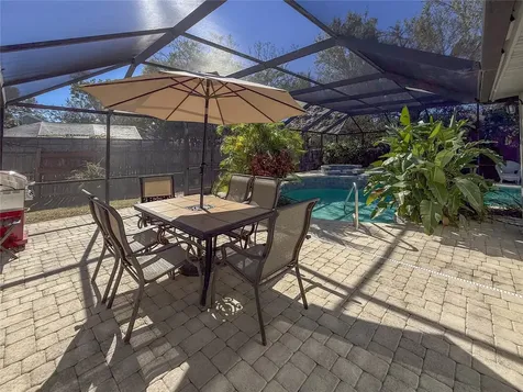 8224 Country Oaks Court Sarasota FL 34243