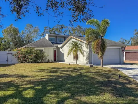 8224 Country Oaks Court Sarasota FL 34243