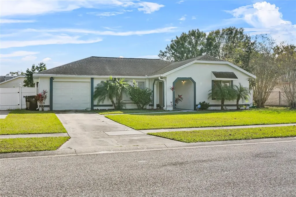 812 Kentucky Woods Lane E Orlando FL 32824