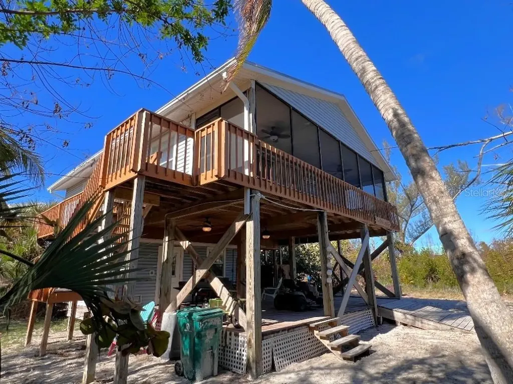 9526 Jolly Roger Trail Placida FL 33946