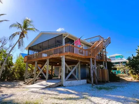 9526 Jolly Roger Trail Placida FL 33946