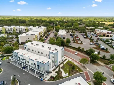 413 Mike Roberto Way Oviedo FL 32765