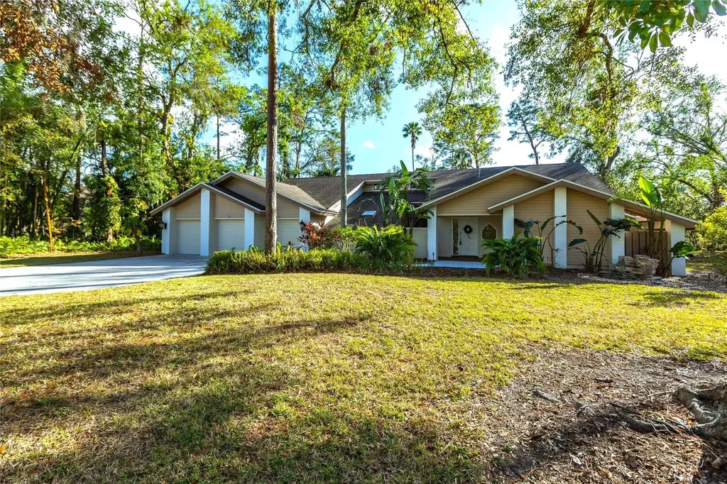5131 Willow Leaf Drive Sarasota FL 34241