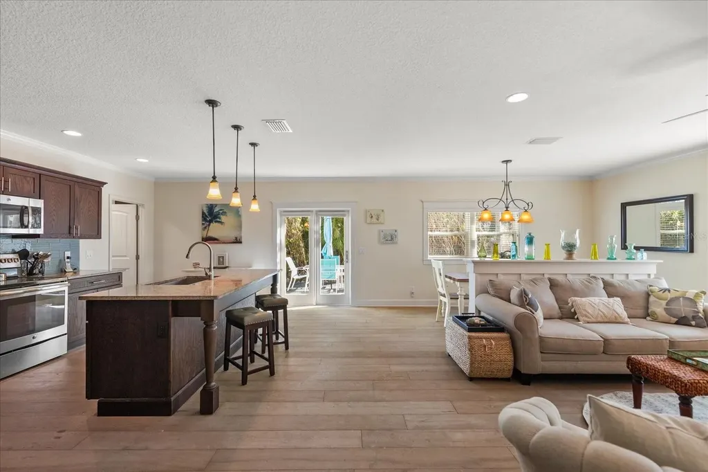 413 Pine Avenue Anna Maria FL 34216