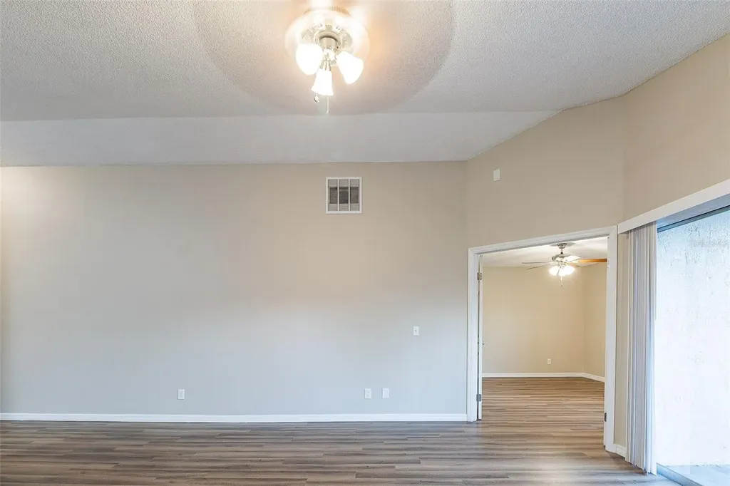 5436 Wood Crossing Street Orlando FL 32811