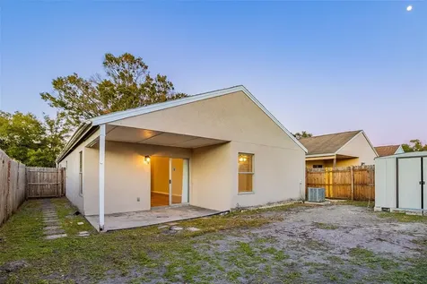 5436 Wood Crossing Street Orlando FL 32811