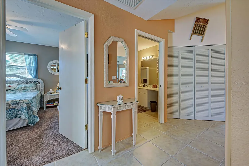 524 Pine Hollow Circle Englewood FL 34223