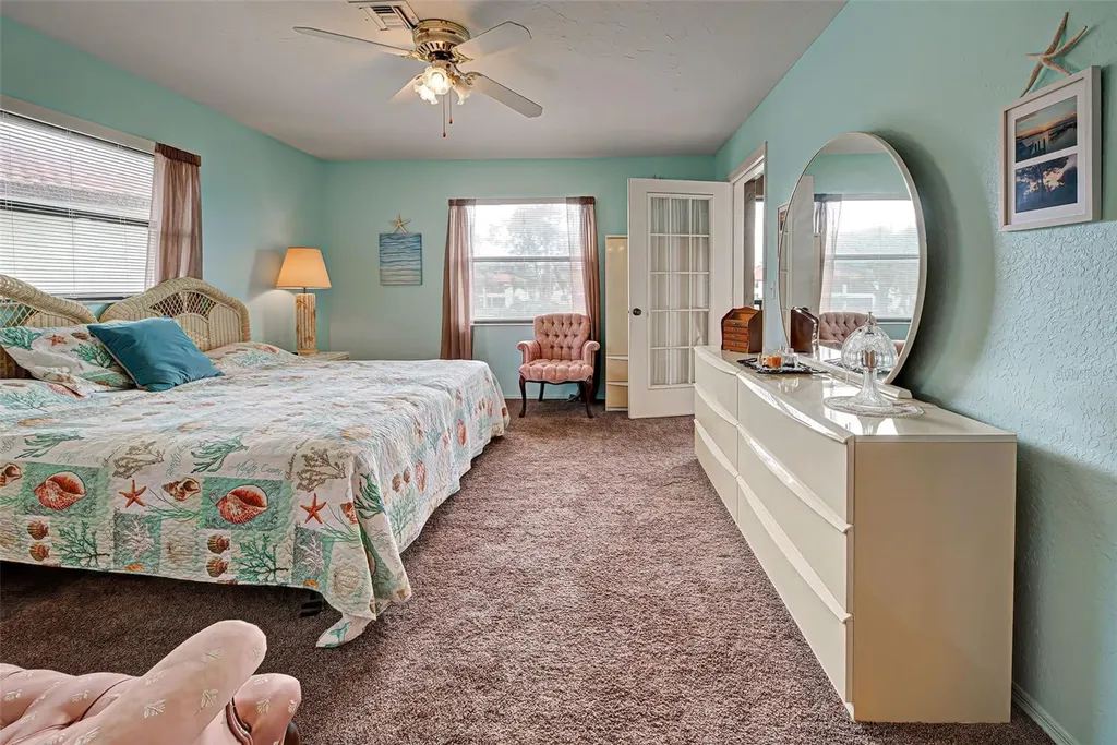 524 Pine Hollow Circle Englewood FL 34223