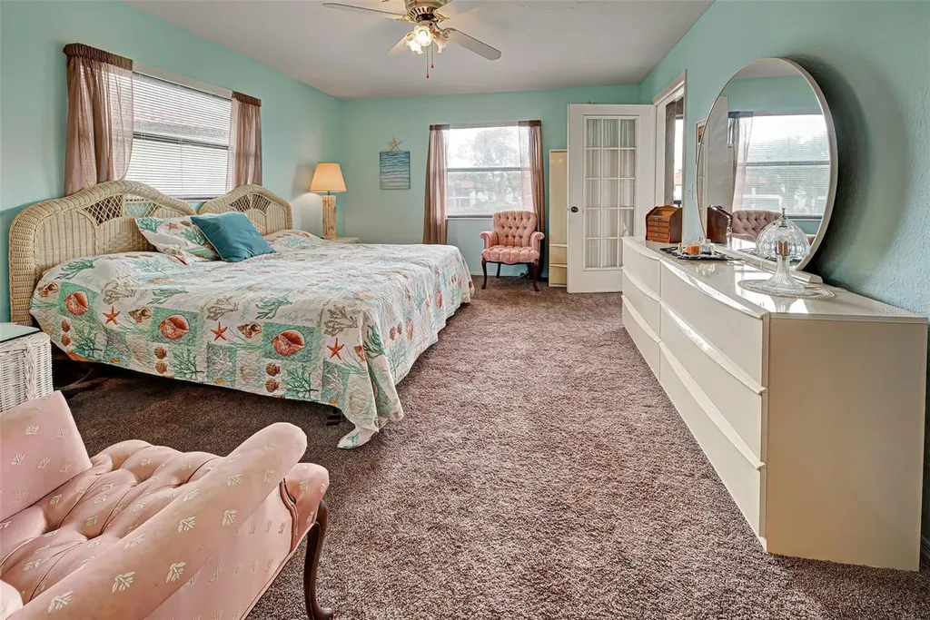 524 Pine Hollow Circle Englewood FL 34223