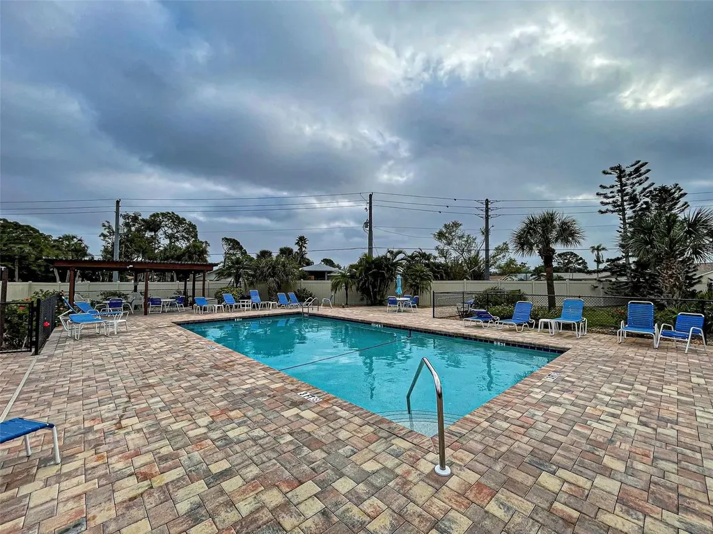 524 Pine Hollow Circle Englewood FL 34223