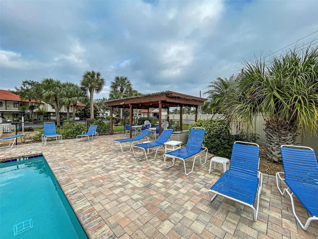 524 Pine Hollow Circle Englewood FL 34223