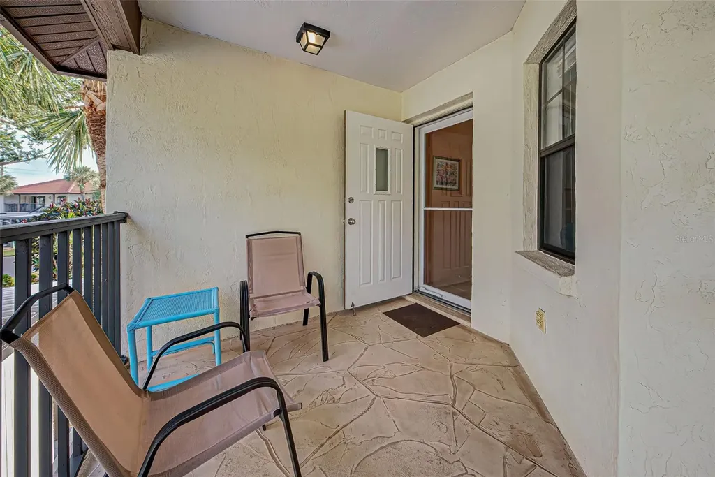 524 Pine Hollow Circle Englewood FL 34223