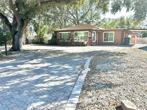 4714 W Bay Vista Avenue Tampa FL 33611