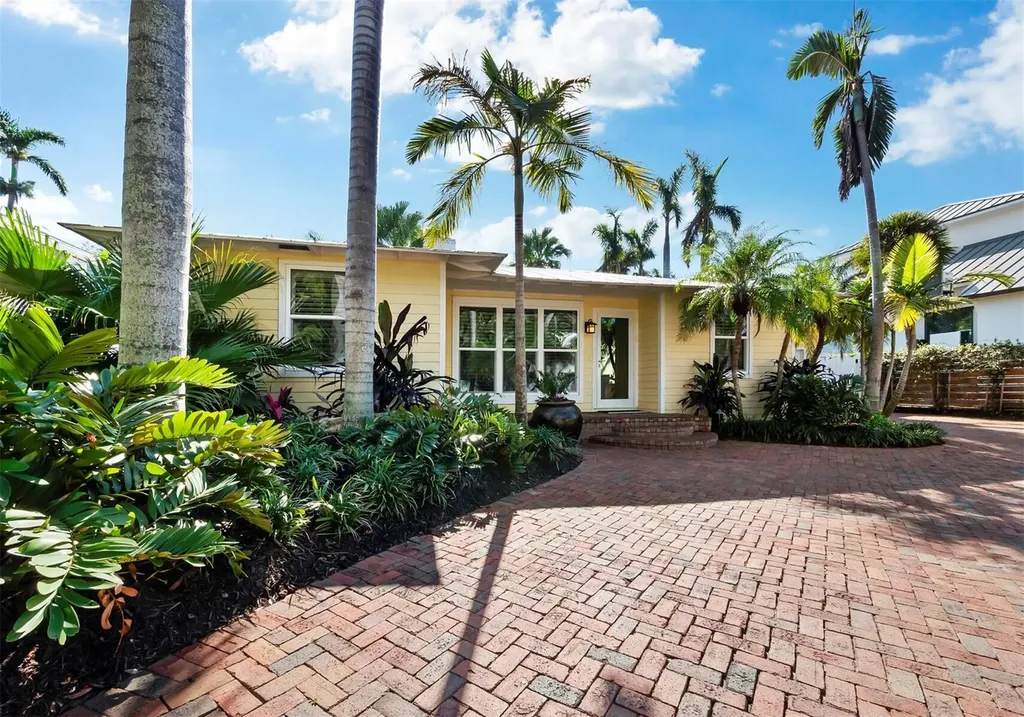 1930 Alta Vista Street Sarasota FL 34236