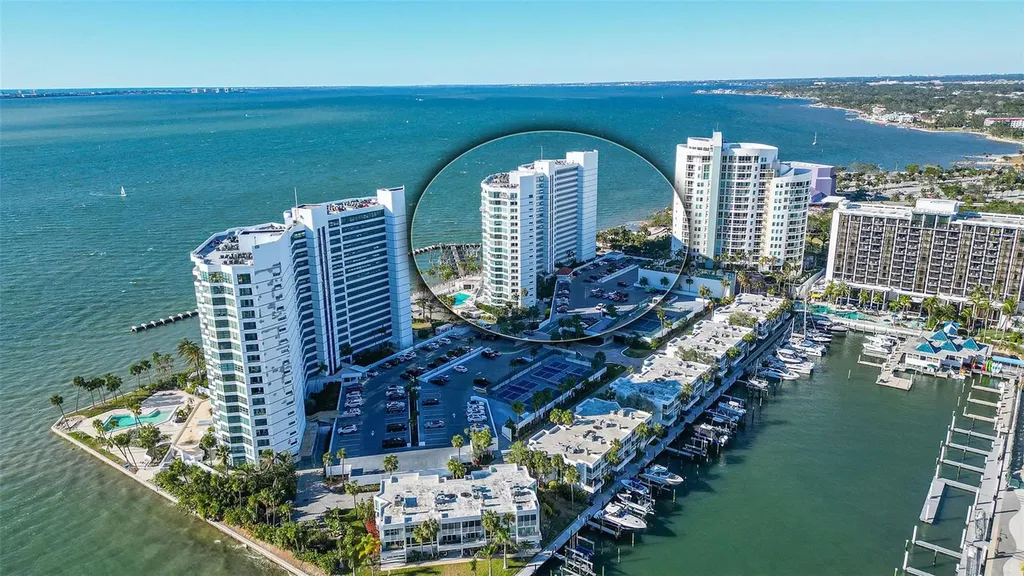 988 Boulevard Of The Arts Sarasota FL 34236