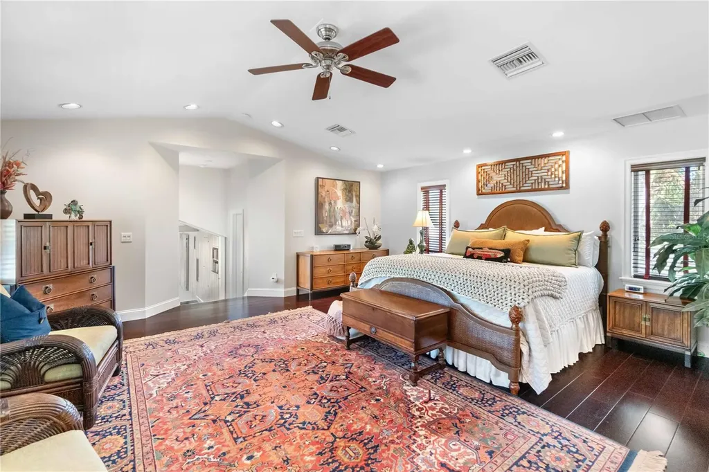 1656 Hillview Street Sarasota FL 34239