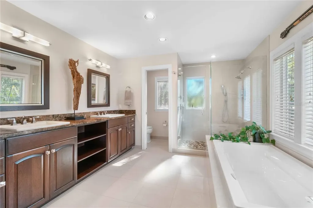 1656 Hillview Street Sarasota FL 34239