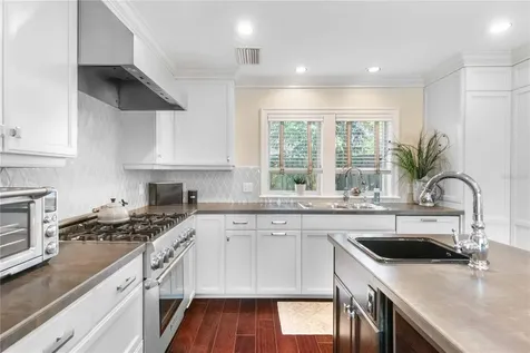 1656 Hillview Street Sarasota FL 34239