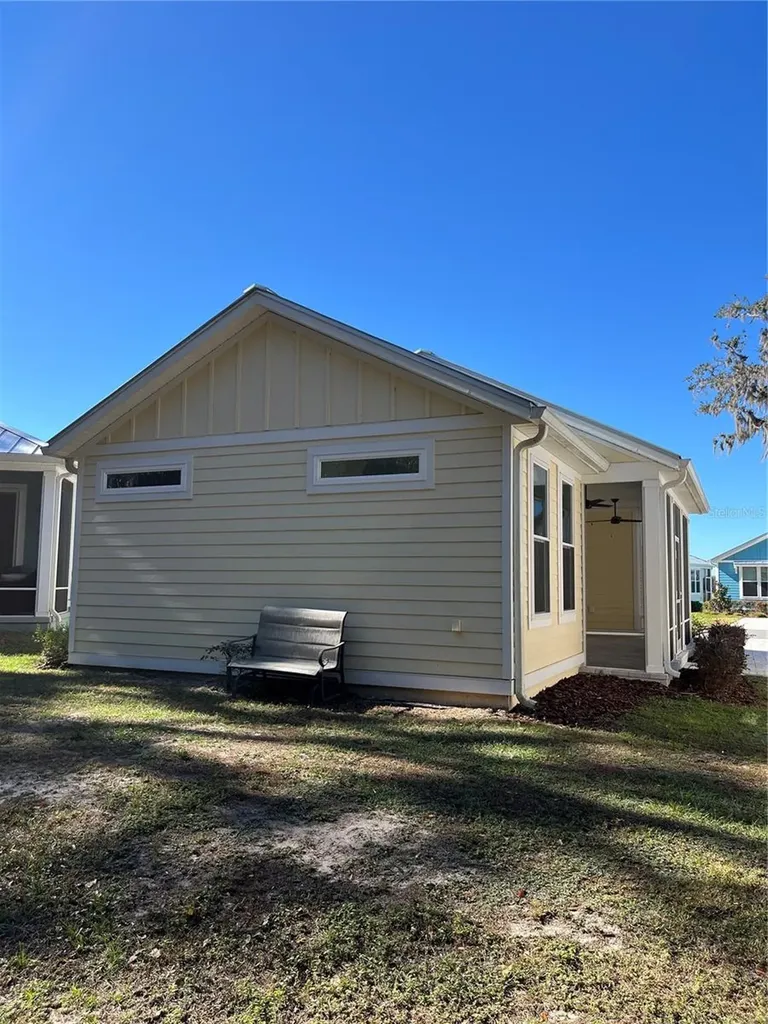 12143 Grand Oak Lane Oxford FL 34484