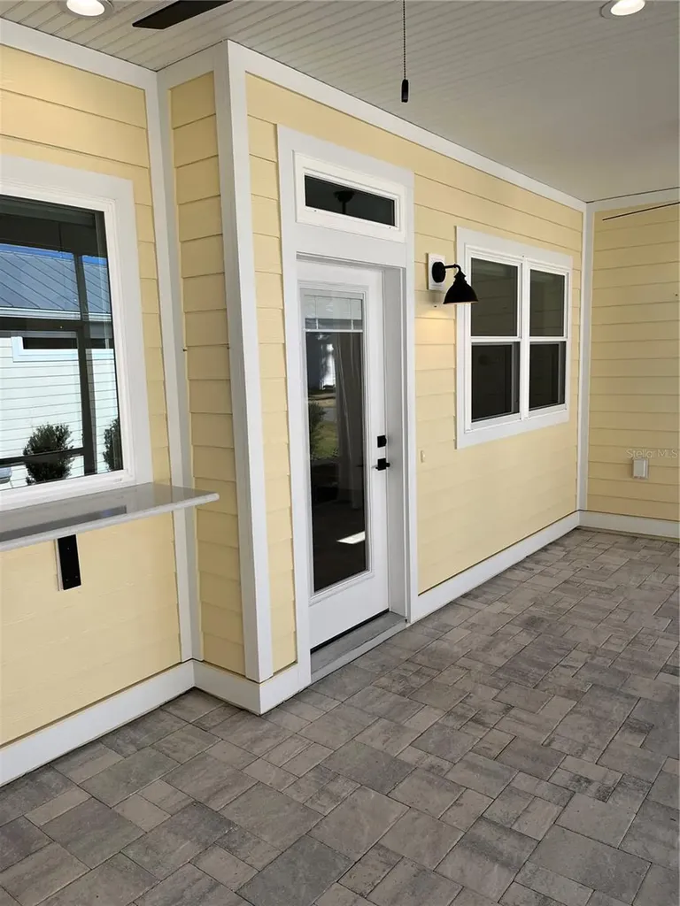12143 Grand Oak Lane Oxford FL 34484