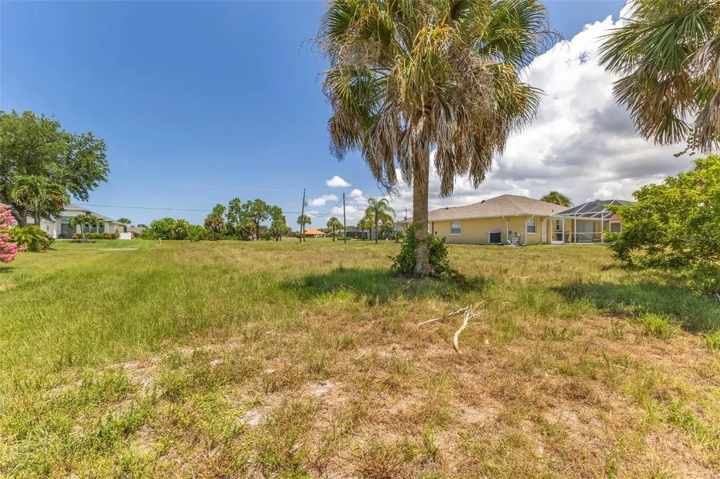 74 Long Meadow Court Rotonda West FL 33947