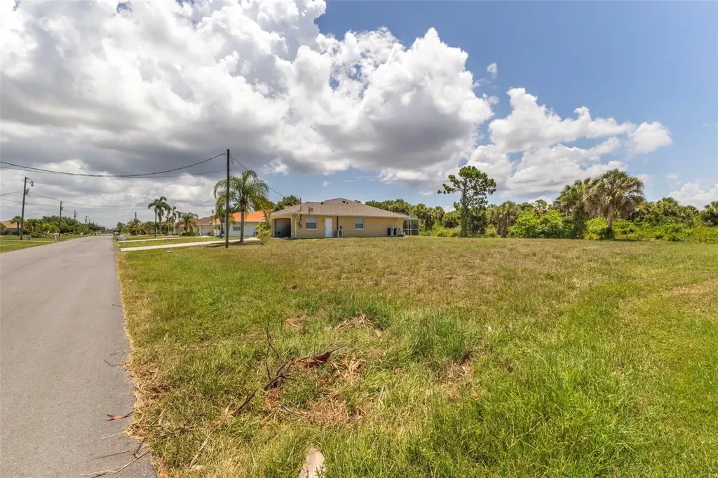 74 Long Meadow Court Rotonda West FL 33947