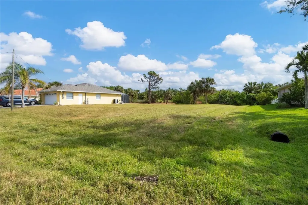 74 Long Meadow Court Rotonda West FL 33947